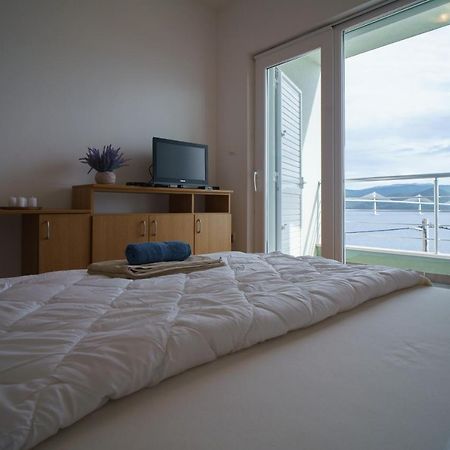 Apartment “Bel Ponte” Комарна Екстериор снимка