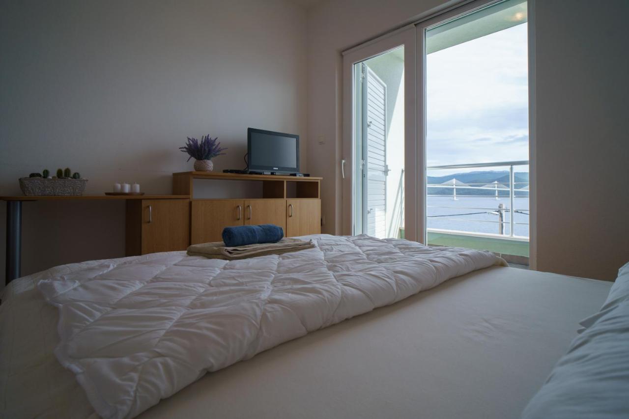 Apartment “Bel Ponte” Комарна Екстериор снимка