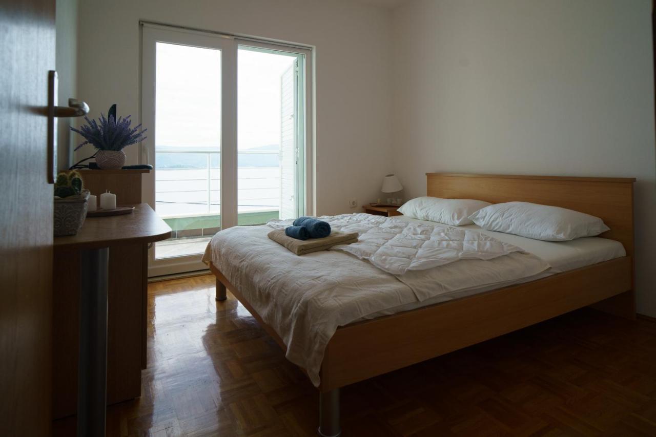 Apartment “Bel Ponte” Комарна Екстериор снимка